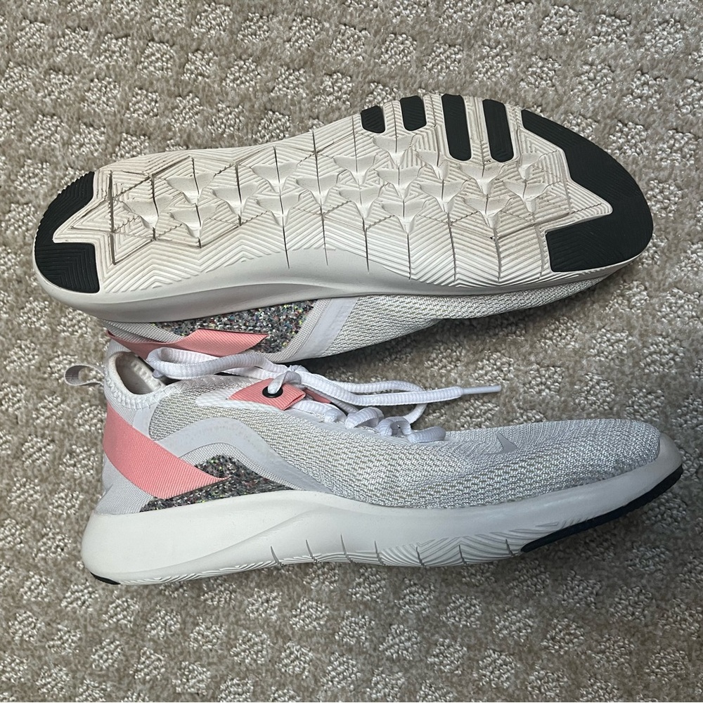 Nike Flex Sneakers